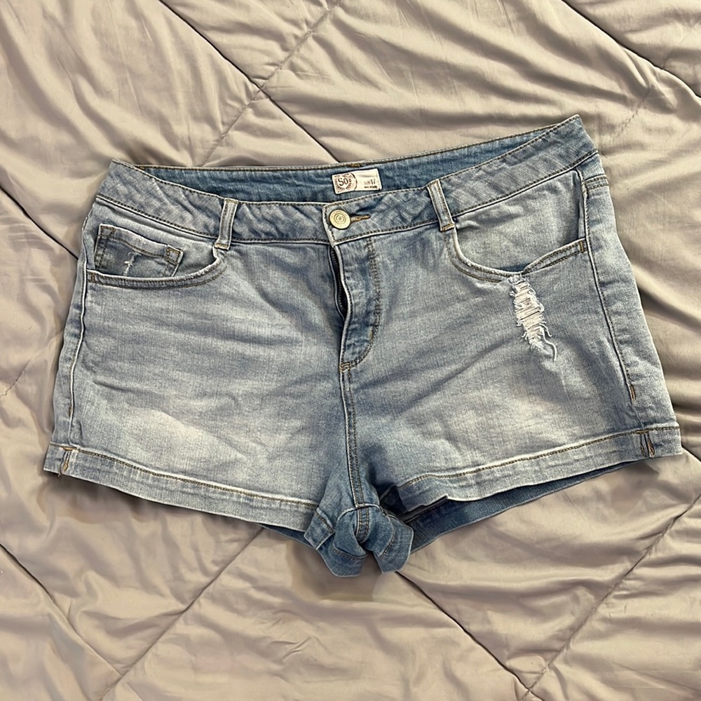 So brand Used jean shorts: SIZE 17